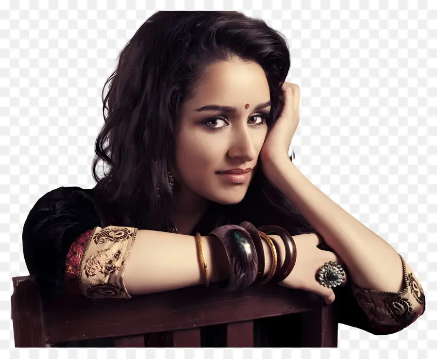 Shraddha Kapoor，Bilezikli Kadın PNG